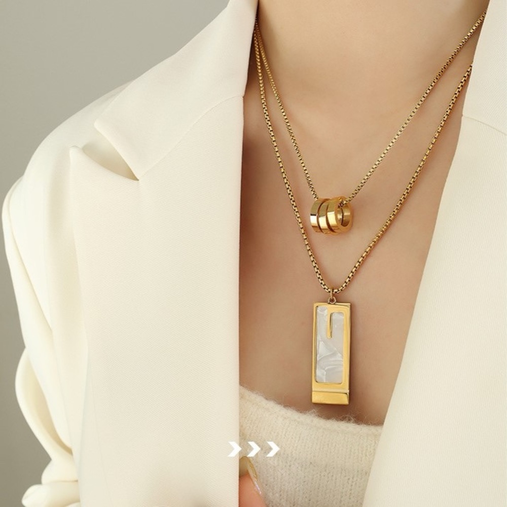 White Rectangular Pendant Gold Necklace